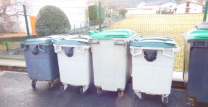Désinfection de bacs à ordures ménagères - Charouleau- Ariège - Aude- Sud de Toulouse